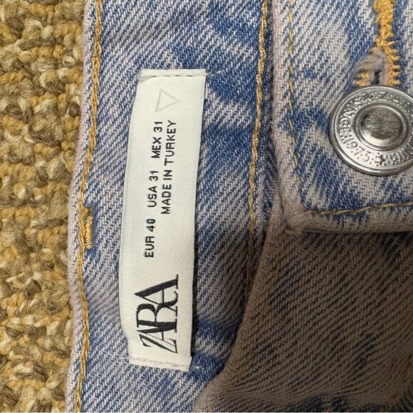 Zara Light Wash Distressed High waisted Straight Leg  Denim Jeans Size 31 - Picture 3 of 15